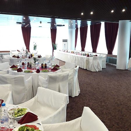 Hotel Lovecs Kültér fotó