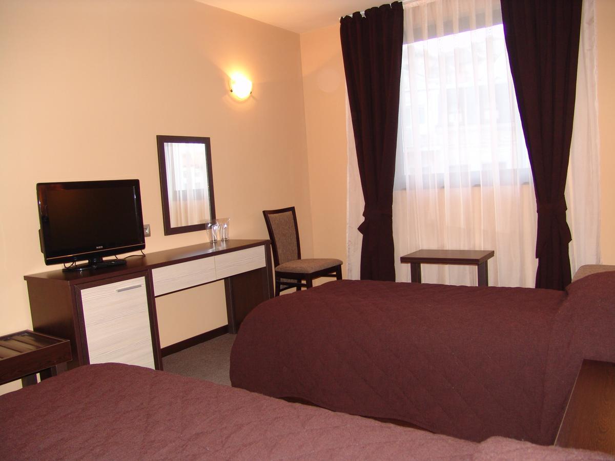 Hotel Lovecs Kültér fotó