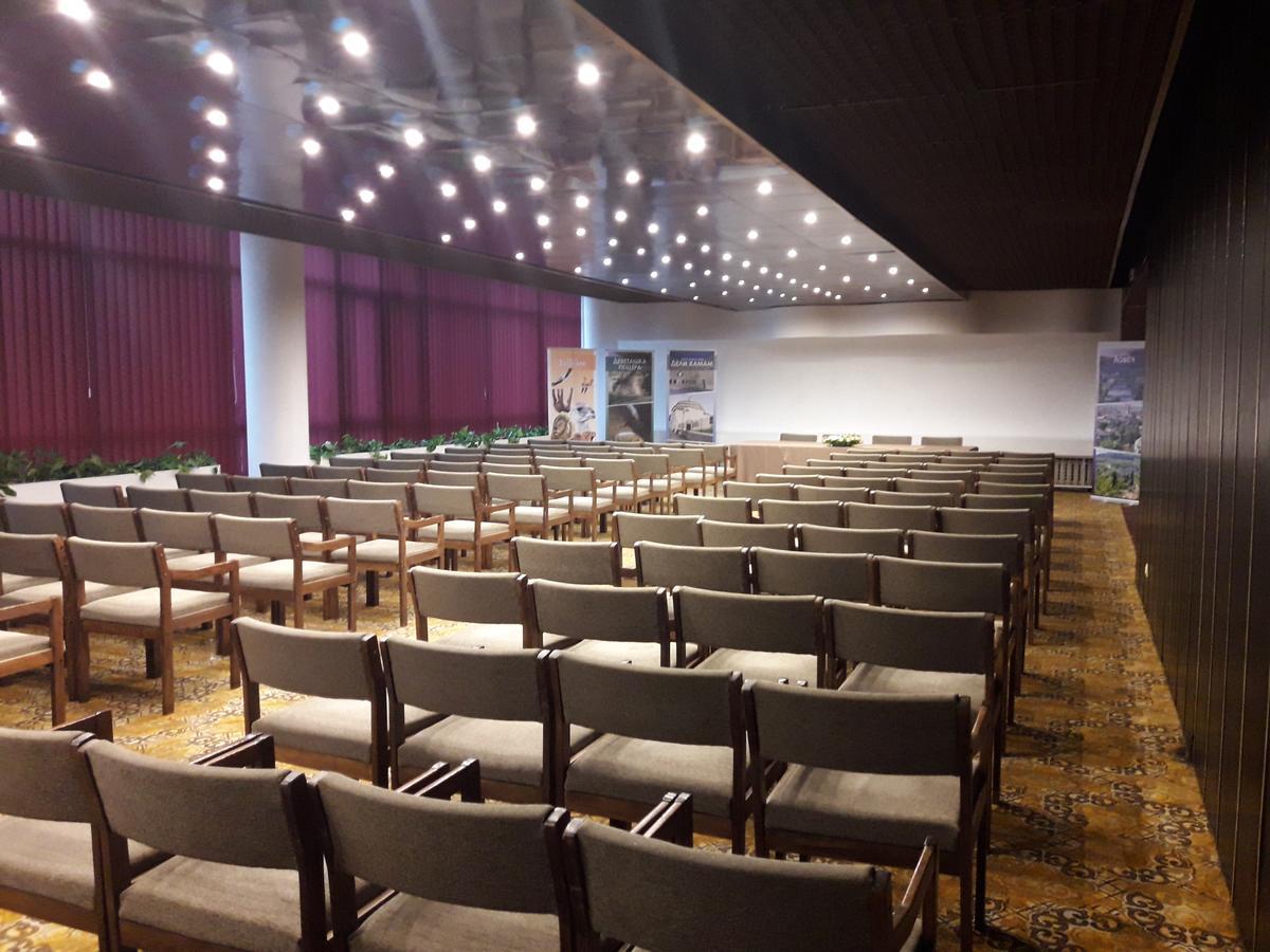 Hotel Lovecs Kültér fotó